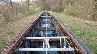 Erfolgreich: Das neue Video mit der Fahrt mit der Standseilbahn für Boote und Schiffe beim Kraftwerk Wildegg-Brugg - Foto Markus Seitz Archiv standseilbahnen.ch